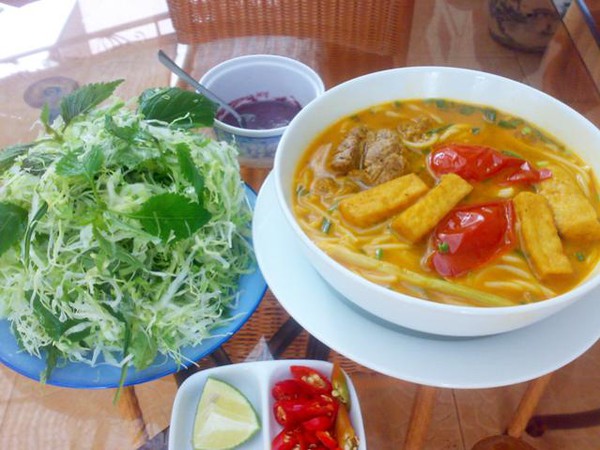 "Măm" m&oacute;n n&oacute;ng ở Đ&agrave; Lạt 5