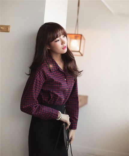 Biến tấu mới lạ với sơ mi kẻ sọc cho n&agrave;ng c&ocirc;ng sở 5