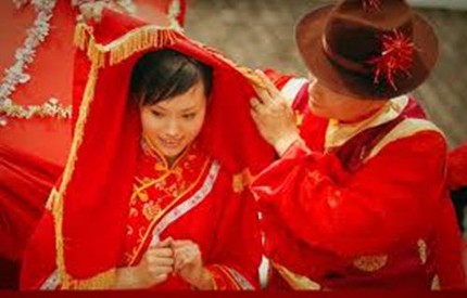 Bi kịch kết h&ocirc;n giả của giới đồng t&iacute;nh Trung Quốc 2