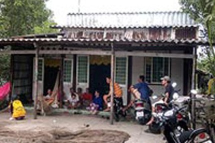 Khỏa th&acirc;n đi ăn trộm 1