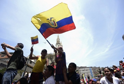Biển người đưa tiễn Hugo Chavez 2