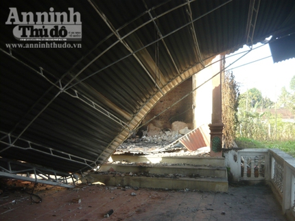 Con đốt nh&agrave; tiền tỷ v&igrave; mẹ kh&ocirc;ng cho tiền 3