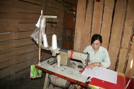  Đắng l&ograve;ng trẻ mồi c&ocirc;i, g&oacute;a phụ sau thảm họa n&uacute;i Cấm 1