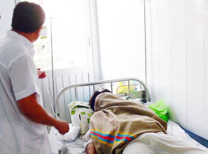 Tự tử sau khi cắt 'của qu&yacute;' &ocirc;ng chồng 2