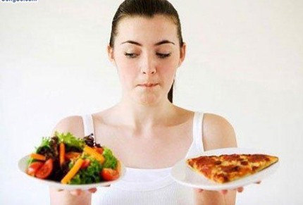 Đối ph&oacute; với c&aacute;i đ&oacute;i cồn c&agrave;o khi ăn ki&ecirc;ng 1
