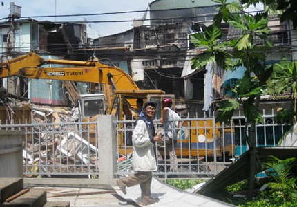 Người tho&aacute;t nạn kể lại vụ nổ l&agrave;m 10 người chết 4