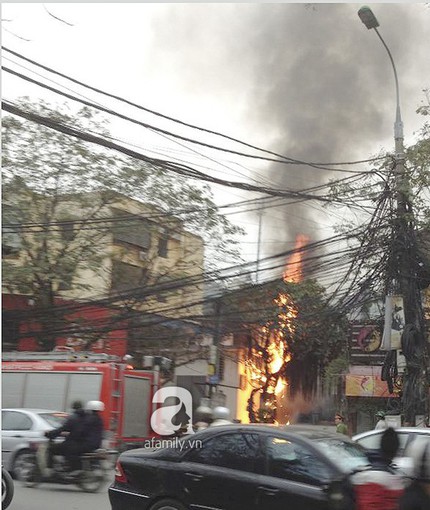 H&agrave; Nội: Nổ lớn ở phố Th&aacute;i H&agrave; 1