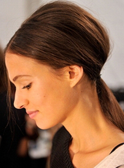 Tạo kiểu thật phong c&aacute;ch với t&oacute;c xơ rối 8