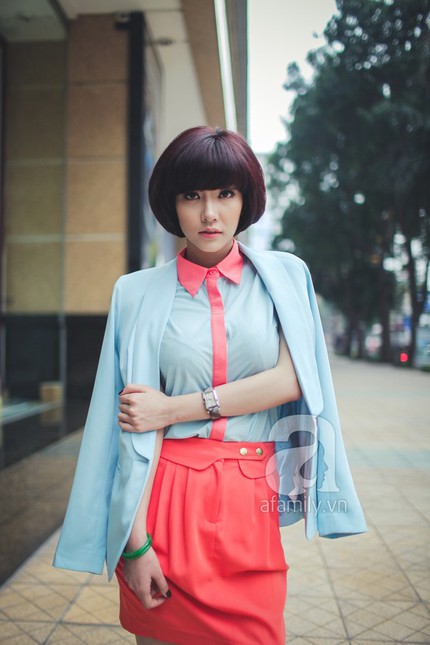 Thanh lịch với trang phục c&ocirc;ng sở họa tiết tươi tắn 14