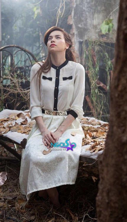 Mỹ nh&acirc;n Việt đọ nhan sắc khi "đụng h&agrave;ng" 3