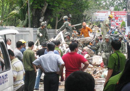 Người tho&aacute;t nạn kể lại vụ nổ l&agrave;m 10 người chết 6