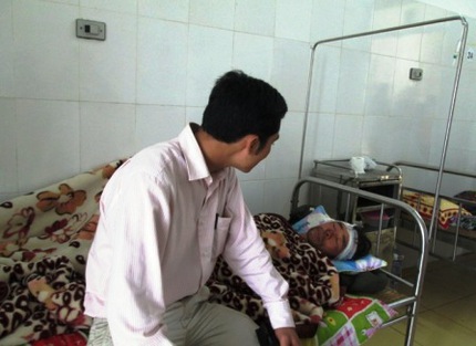 Lời kể của nạn nh&acirc;n sống s&oacute;t sau vụ nổ t&agrave;u kinh ho&agrave;ng 1