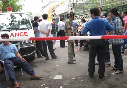 Người tho&aacute;t nạn kể lại vụ nổ l&agrave;m 10 người chết 2