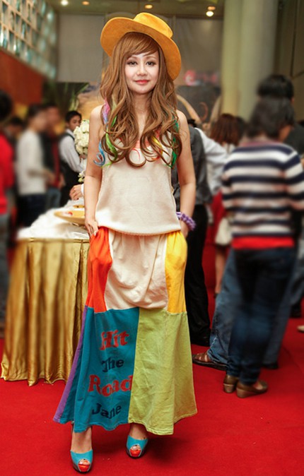 Những ph&uacute;t "mất điểm" của Sao Việt  1