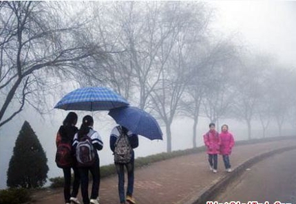 Mi&ecirc;̀n Bắc mưa ph&ugrave;n, trời r&eacute;t đến s&aacute;t Tết 1