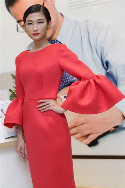 Sao Việt 'lăng x&ecirc;' mốt ống tay loe 4