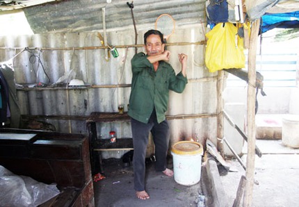 3 t&ecirc;n cướp bị cụ &ocirc;ng 85 tuổi đ&aacute;nh gục trong đ&ecirc;m 1
