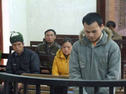 Sơn nữ xinh đẹp su&yacute;t "t&agrave;n đời" v&igrave; y&ecirc;u 1