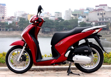 Honda SH150i Italy đầu ti&ecirc;n về Việt Nam 1