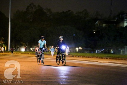 Hà Nội rộ mốt đạp xe dạo phố 10