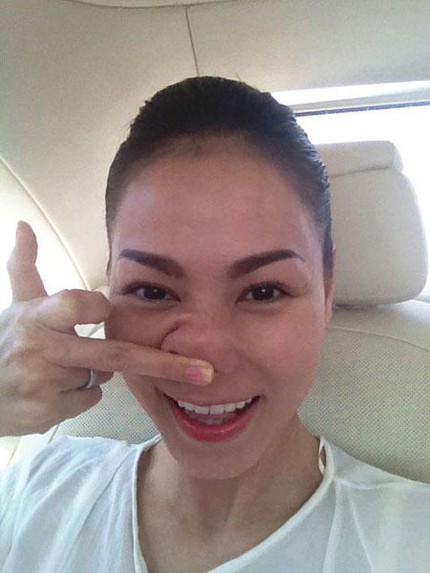 Thu Minh th&acirc;m th&uacute;y phản ph&aacute;o tin đồn sửa mũi 2