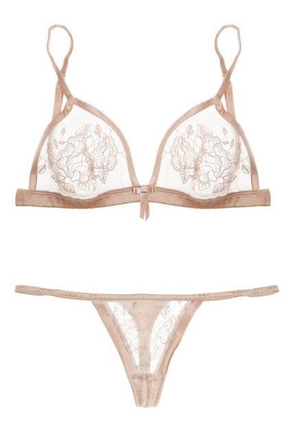 Mẫu nội y mới nhất theo cung ho&agrave;ng đạo 4