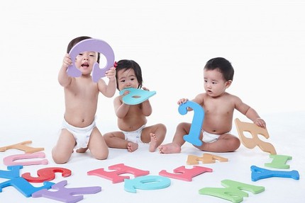 Các cột mốc phát triển ngôn ngữ ở bé 0 - 3 tuổi 1 Các cột mốc phát triển ngôn ngữ ở bé 0 - 3 tuổi 1
