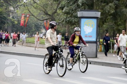 Hà Nội rộ mốt đạp xe dạo phố 17