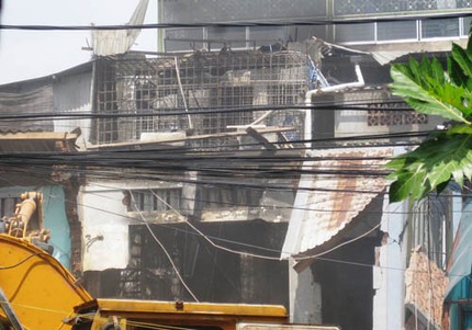 Người tho&aacute;t nạn kể lại vụ nổ l&agrave;m 10 người chết 5