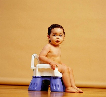 Những lưu &yacute; cho mẹ khi cho b&eacute; ngồi b&ocirc; sớm 1