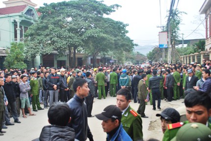 Một người tử vong sau khi x&ocirc; x&aacute;t với c&ocirc;ng an 2