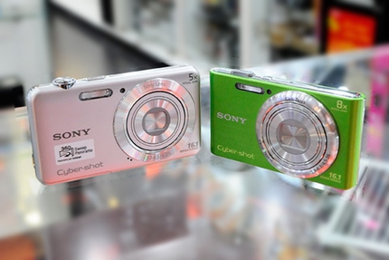 2 mẫu m&aacute;y ảnh gi&aacute; rẻ của Sony về Việt Nam 1