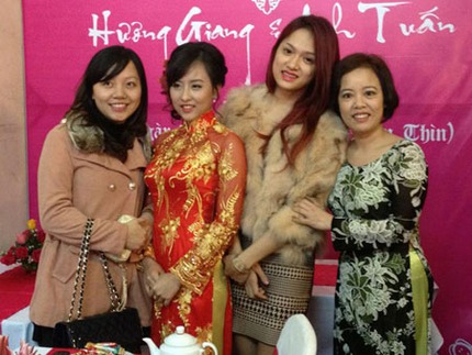 Hương Giang Idol tung ảnh cưới chị gái trêu chọc các fan 1