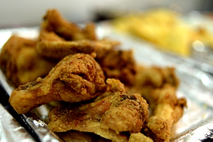 No bụng với buffet qu&agrave; vặt phố L&yacute; Văn Phức 4