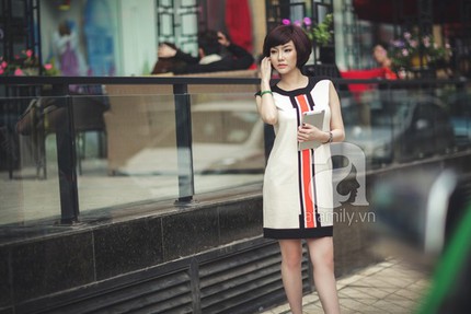 Thanh lịch với trang phục c&ocirc;ng sở họa tiết tươi tắn 7