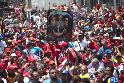 Biển người đưa tiễn Hugo Chavez 3