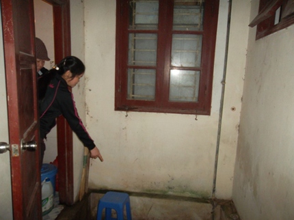 R&ugrave;ng m&igrave;nh ph&aacute;t hiện một thai nhi đ&atilde; tử vong trong k&iacute; t&uacute;c x&aacute; 1