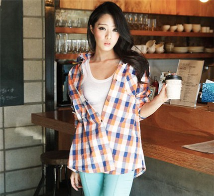 Biến tấu mới lạ với sơ mi kẻ sọc cho n&agrave;ng c&ocirc;ng sở 16