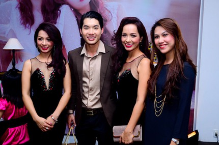 Diễm My 9X c&ocirc;ng khai bạn trai đại gia 9