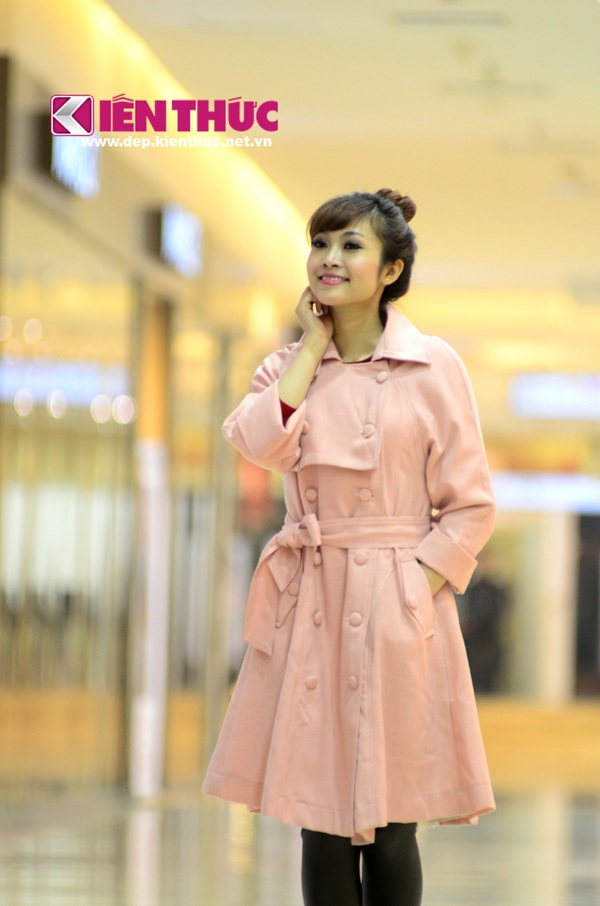 Tươi xinh như MC "B&agrave;i h&aacute;t y&ecirc;u th&iacute;ch" ch&agrave;o năm mới 2
